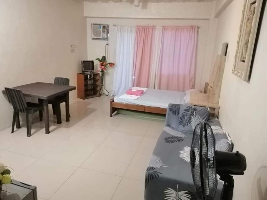 Your City•Home Apartment Paranaque City Buitenkant foto