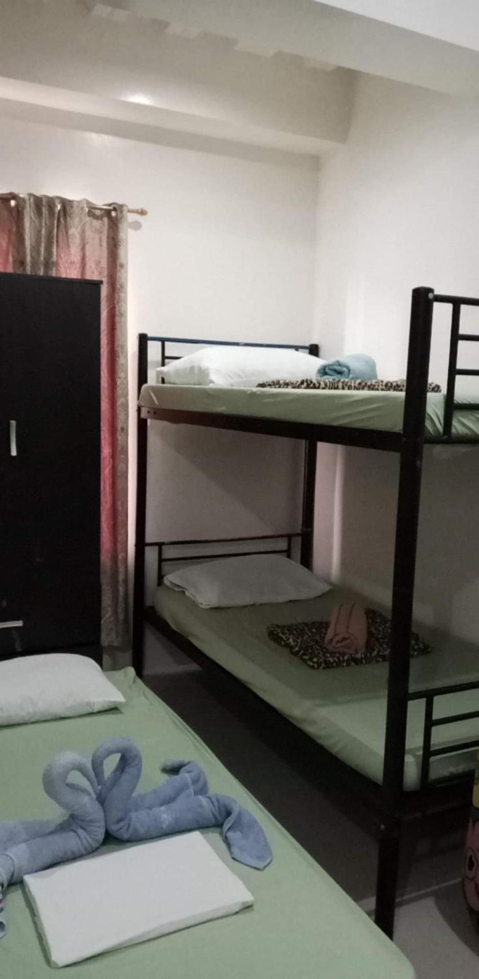 Your City•Home Apartment Paranaque City Buitenkant foto