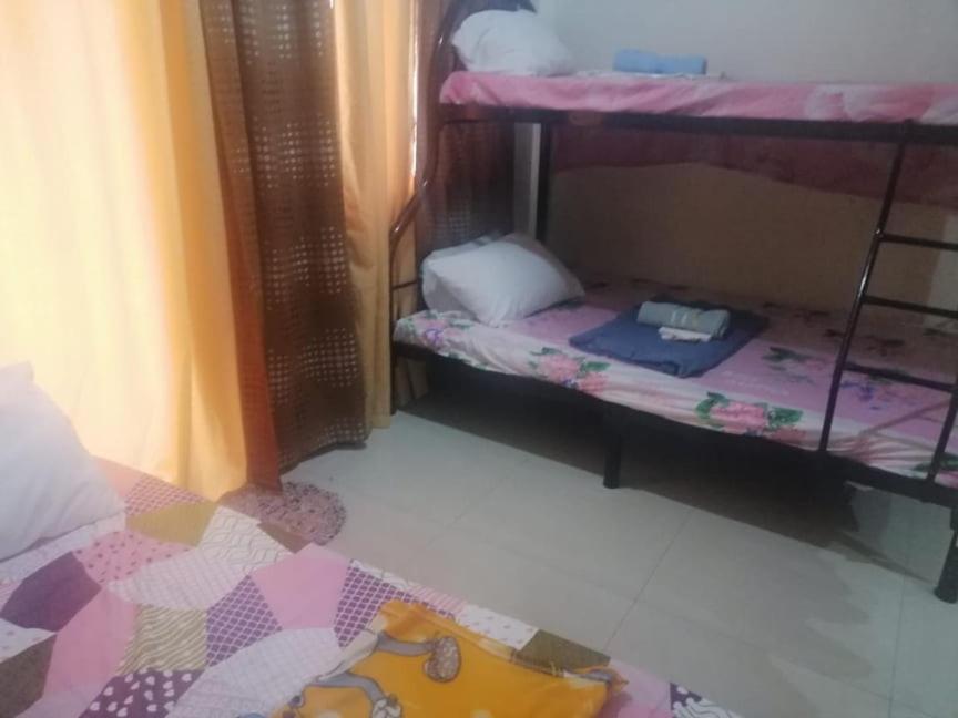 Your City•Home Apartment Paranaque City Buitenkant foto