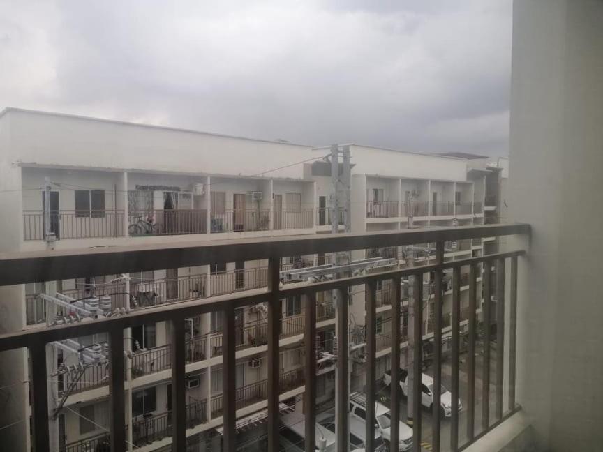 Your City•Home Apartment Paranaque City Buitenkant foto