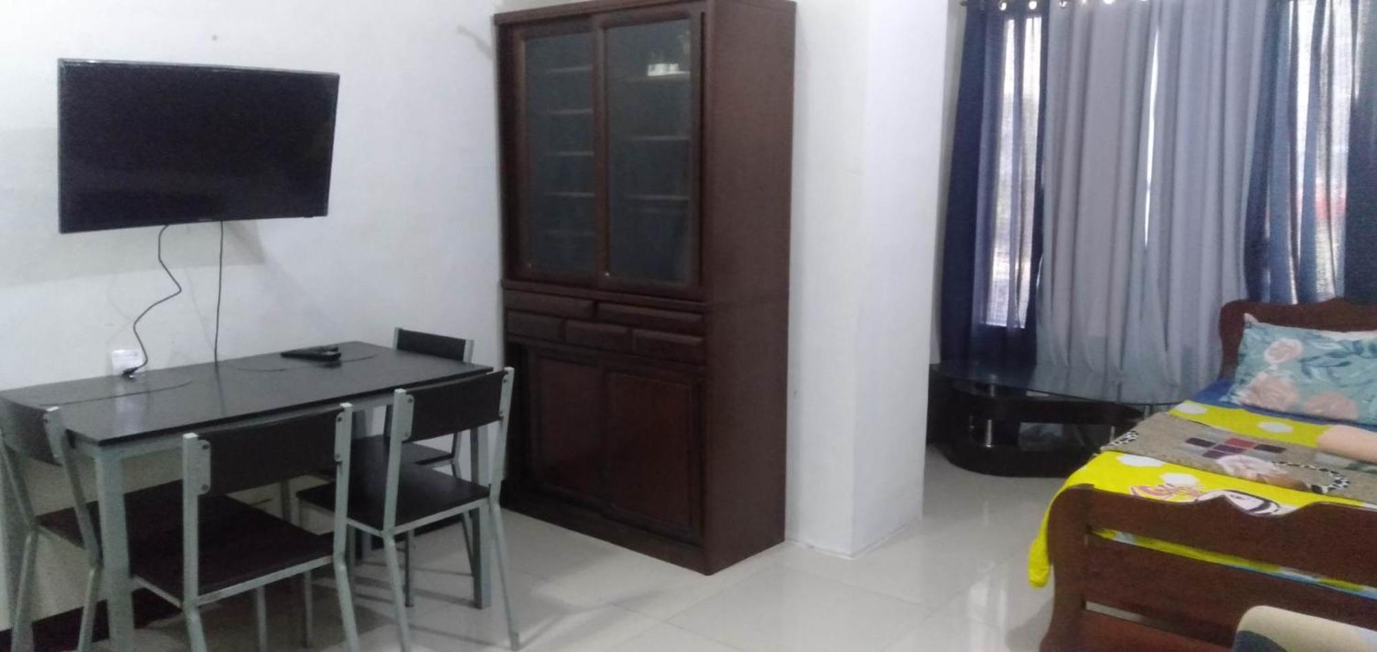 Your City•Home Apartment Paranaque City Buitenkant foto