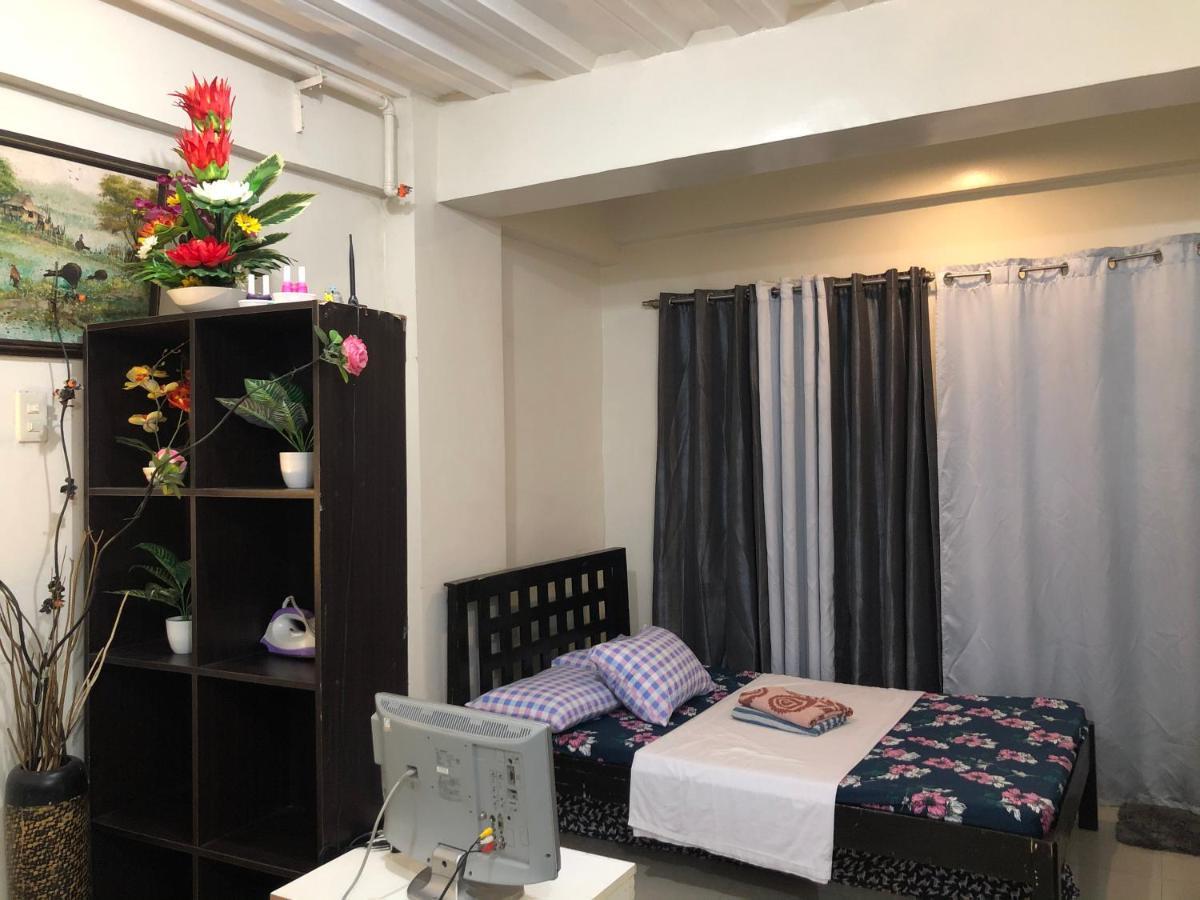 Your City•Home Apartment Paranaque City Buitenkant foto