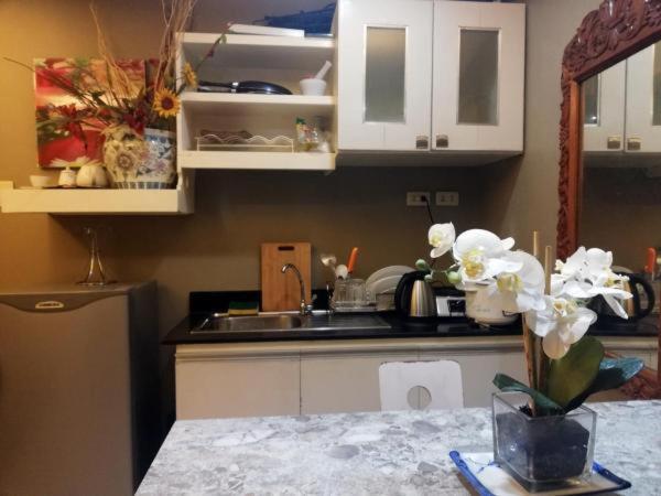 Your City•Home Apartment Paranaque City Buitenkant foto