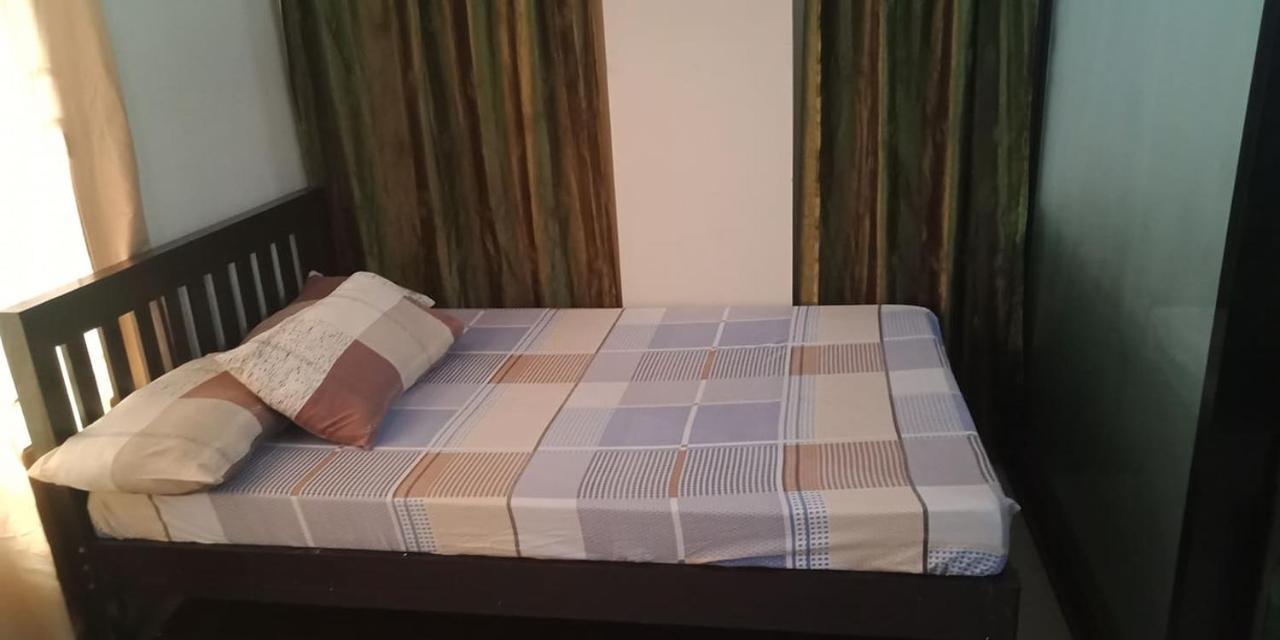 Your City•Home Apartment Paranaque City Buitenkant foto